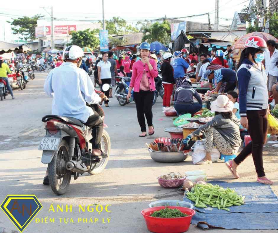 Tầm quan trọng của việc giải quyết hành vi lấn chiếm lòng đường vỉa hè